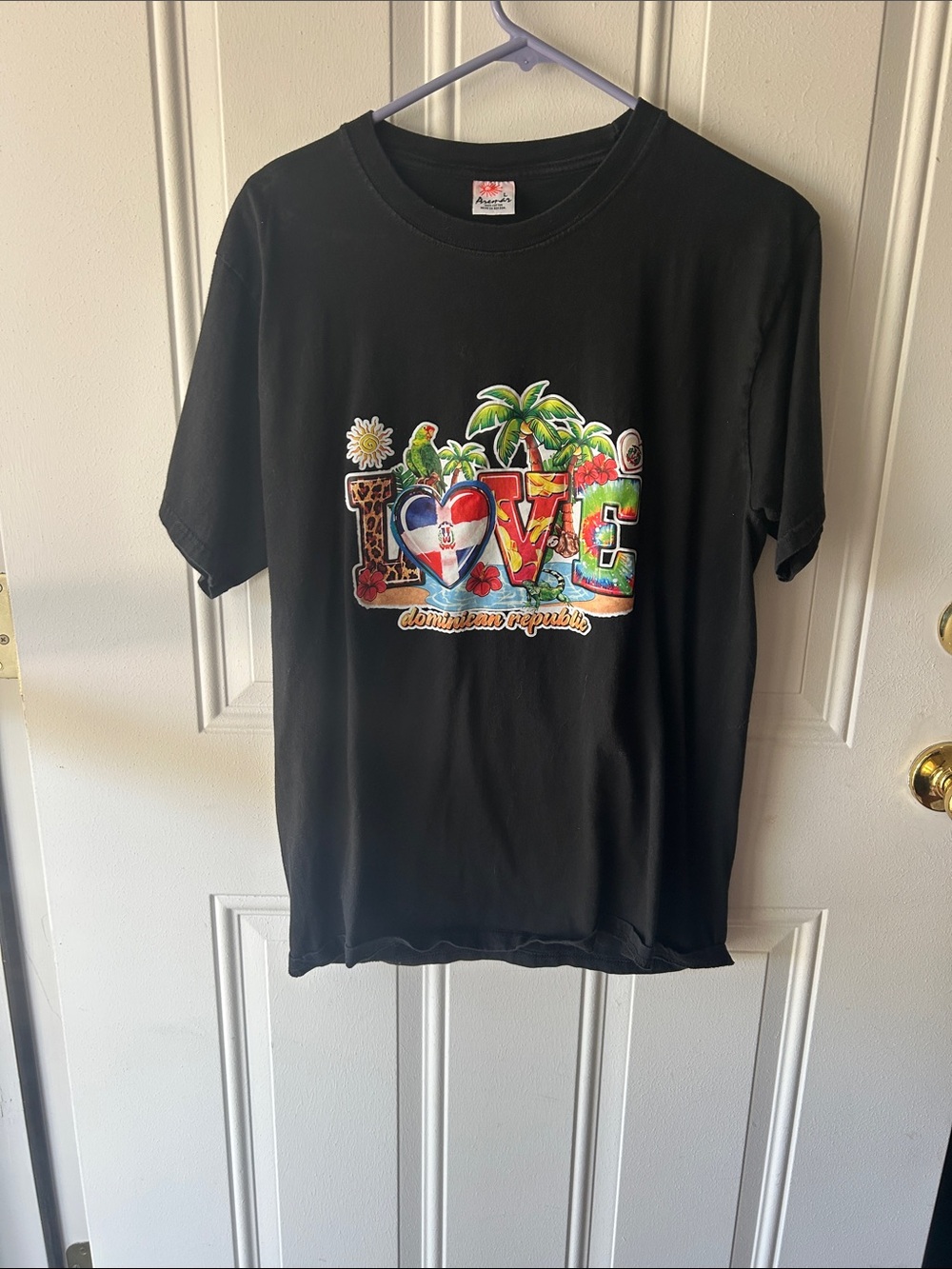 Black 'LOVE' Graphic Short Sleeve Tee - Dominican Republic